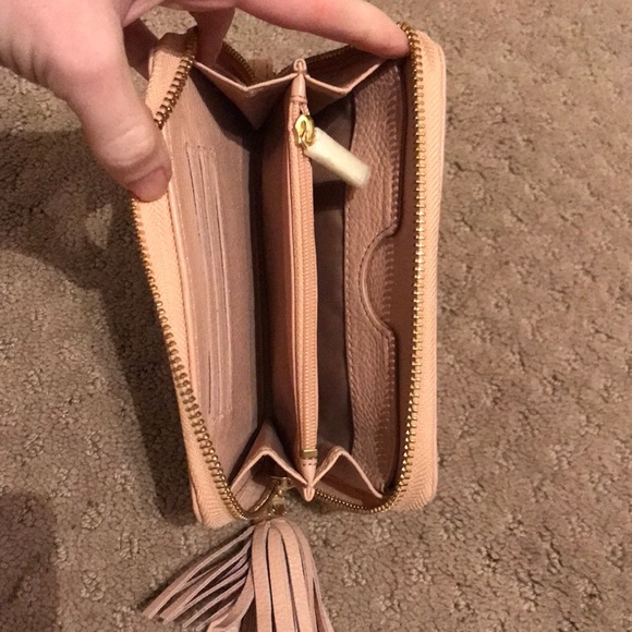 Tory Burch Millennial Pink Wristlet - Picture 4 of 6